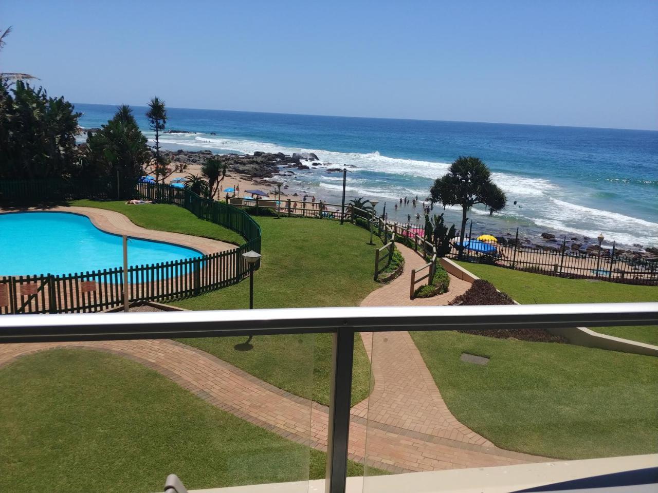 Sands Beach Breaks Beach Front Ballito Exterior photo